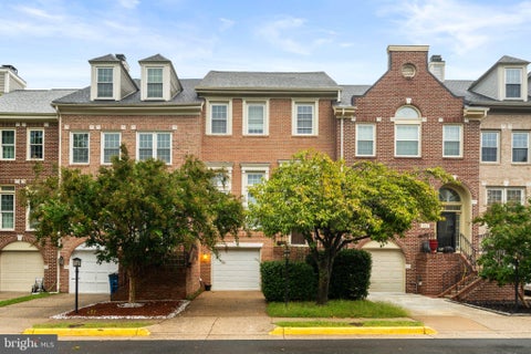 Photo of 14614 Creek Valley Court, CENTREVILLE, VA 20120 (MLS # VAFX2342712)