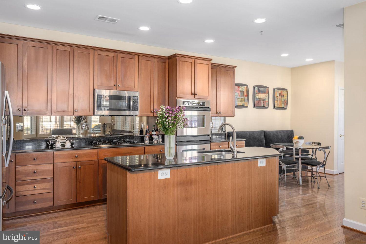 FALLSGROVE - Residential