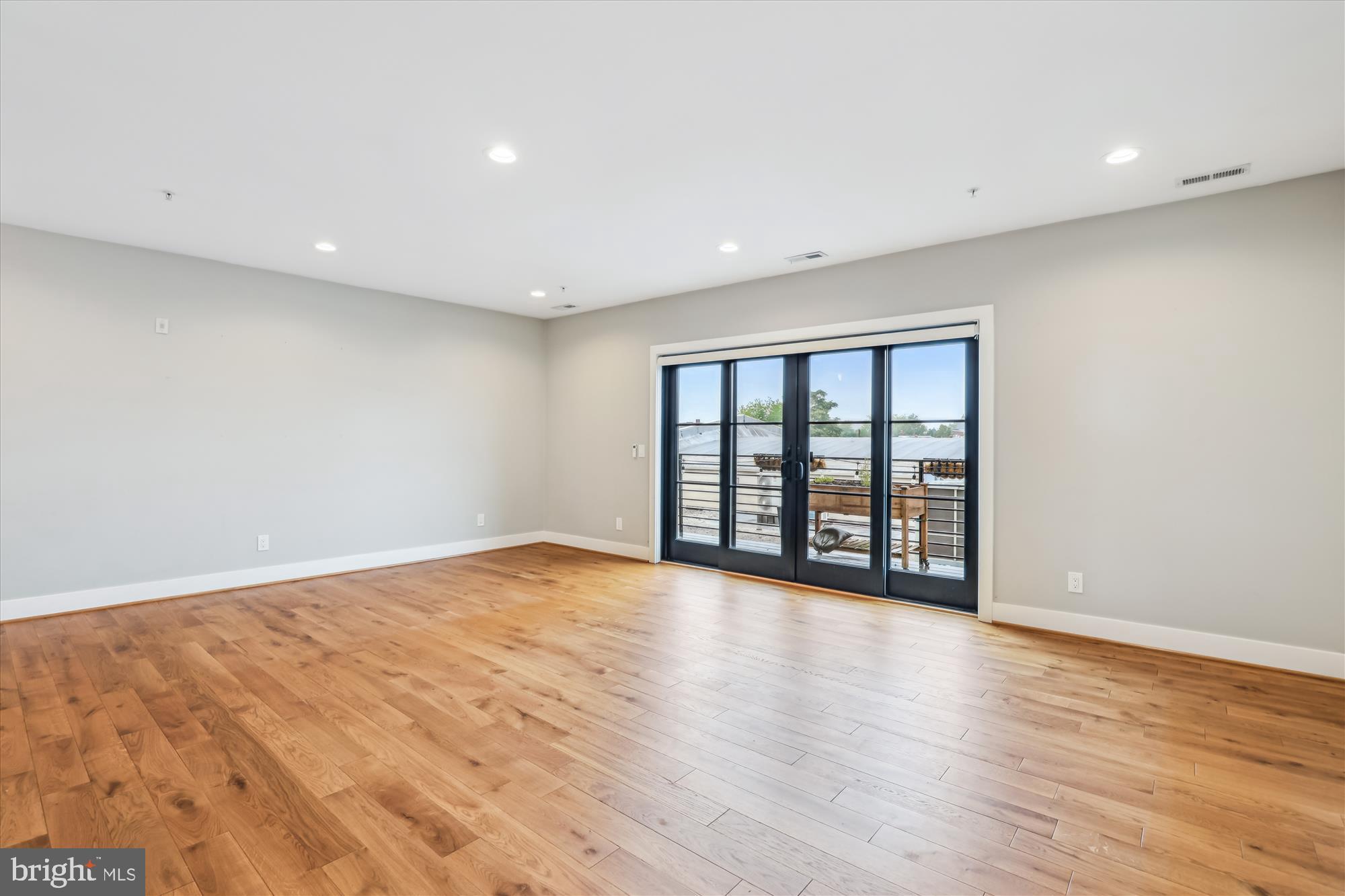 1844 3RD STREET NW 303