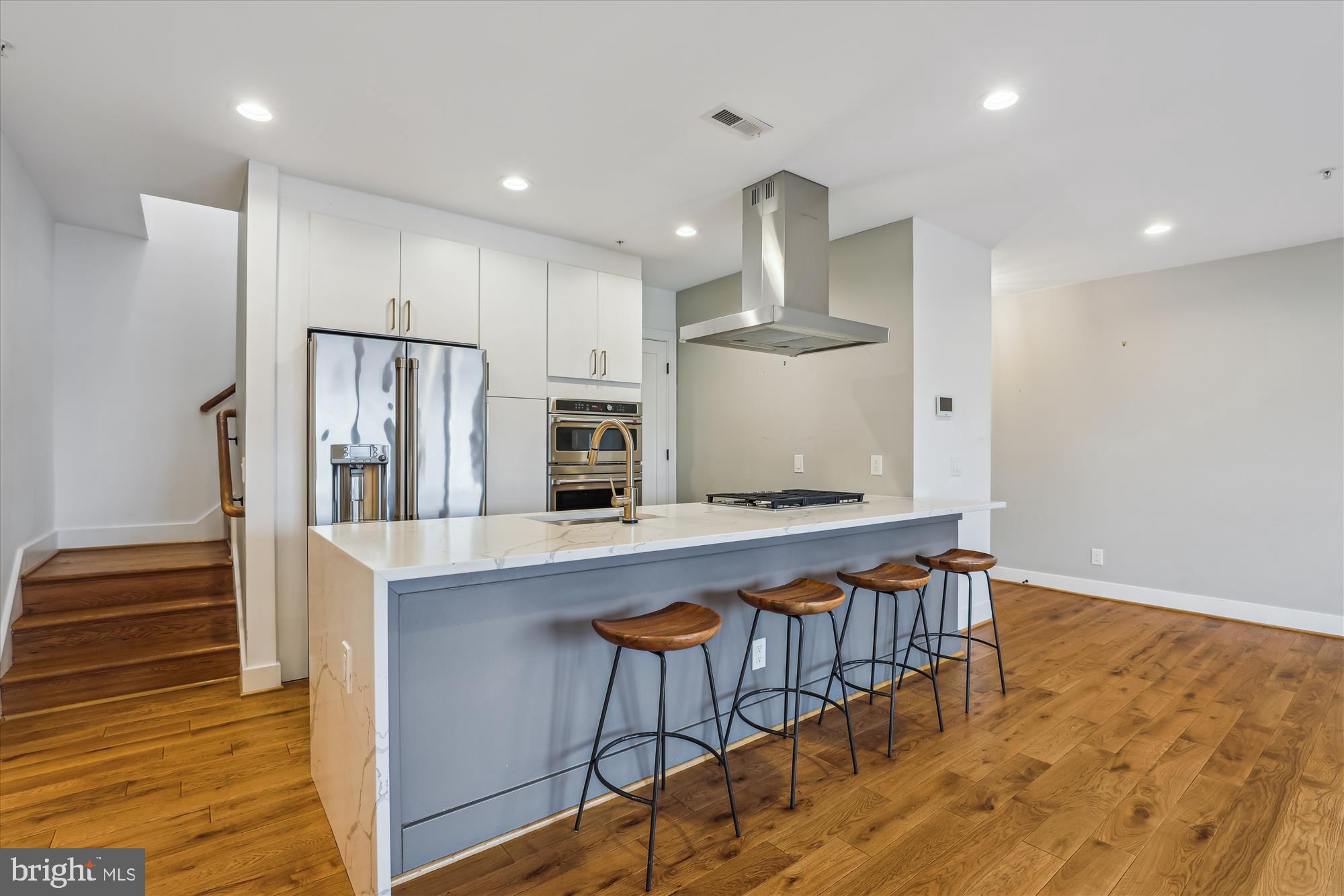 1844 3RD STREET NW 303