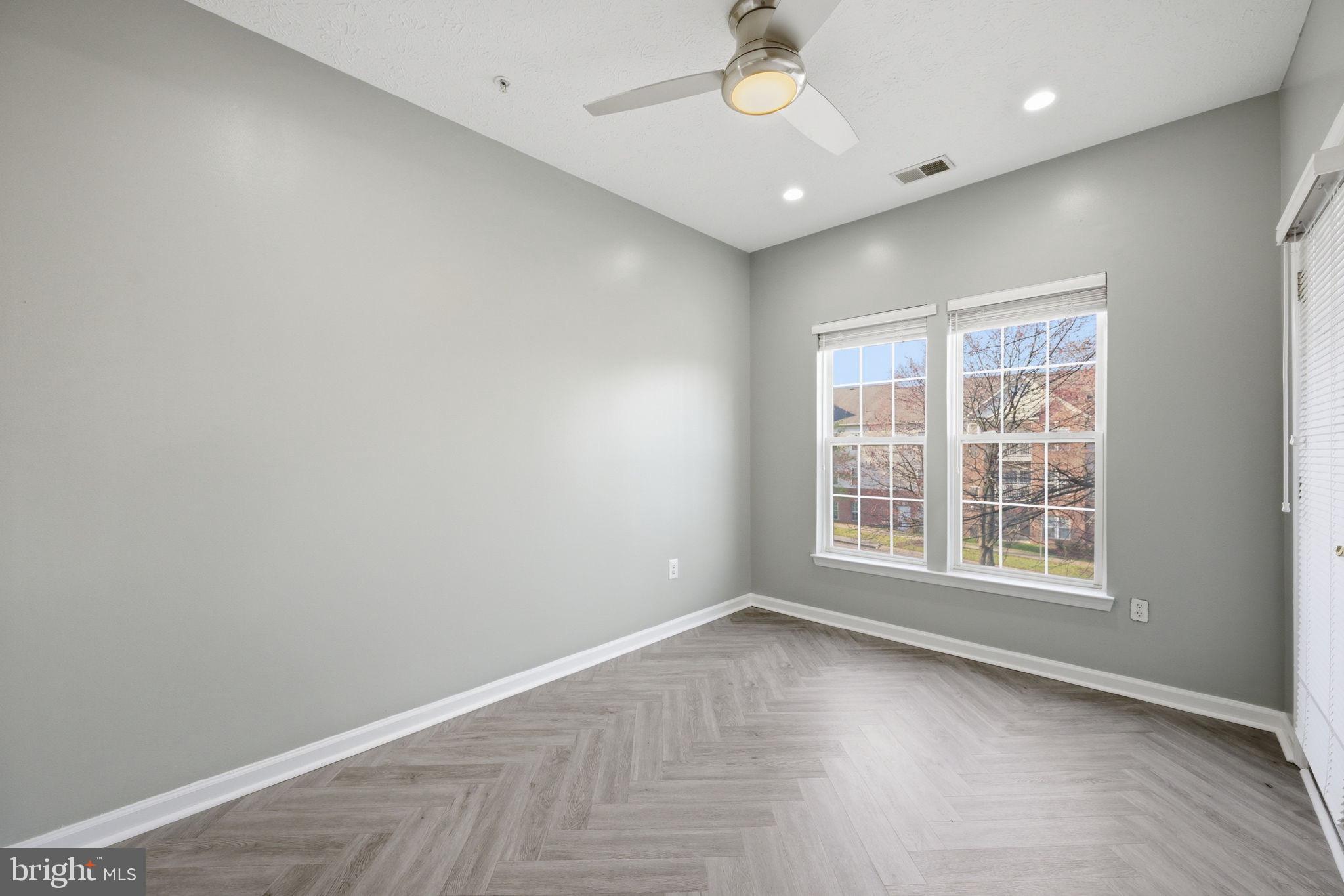 CHESTNUT TERRACE - Residential