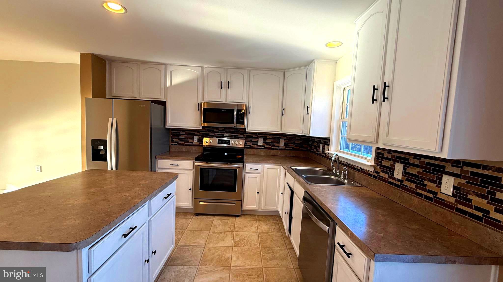 HAMMONDS MILL - Residential