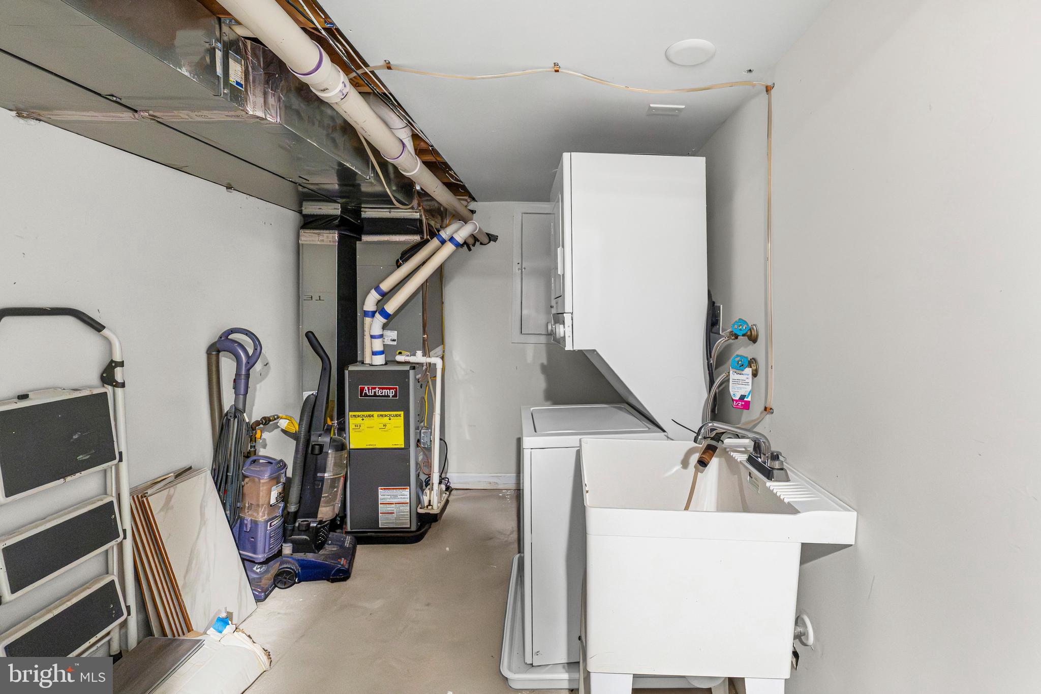 MIDDLE EAST - Residential