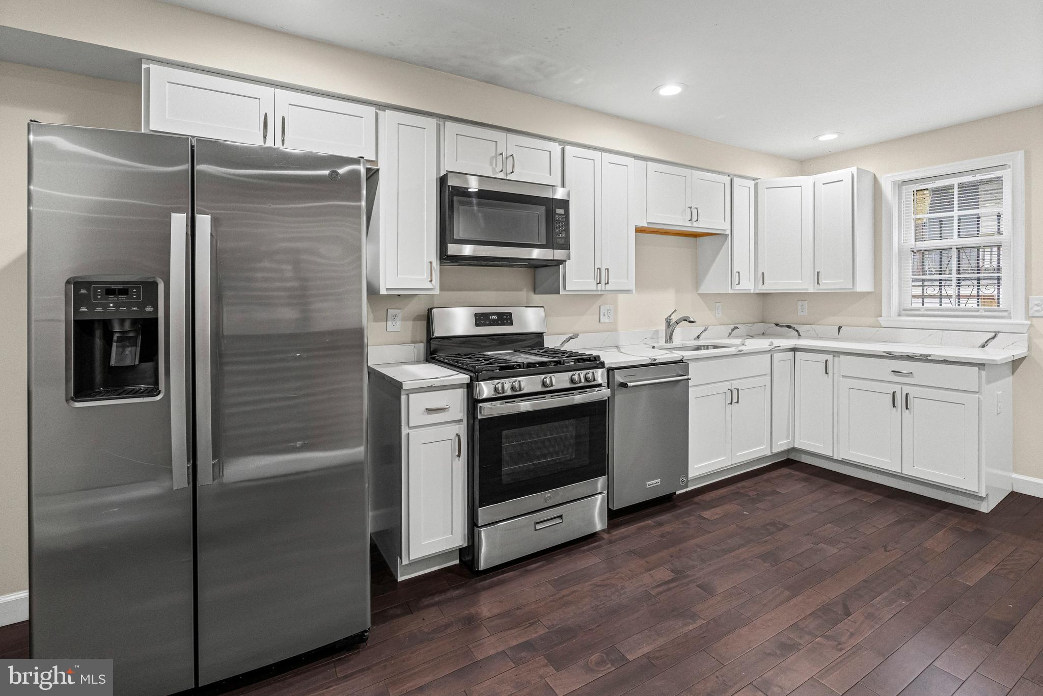 MIDDLE EAST - Residential