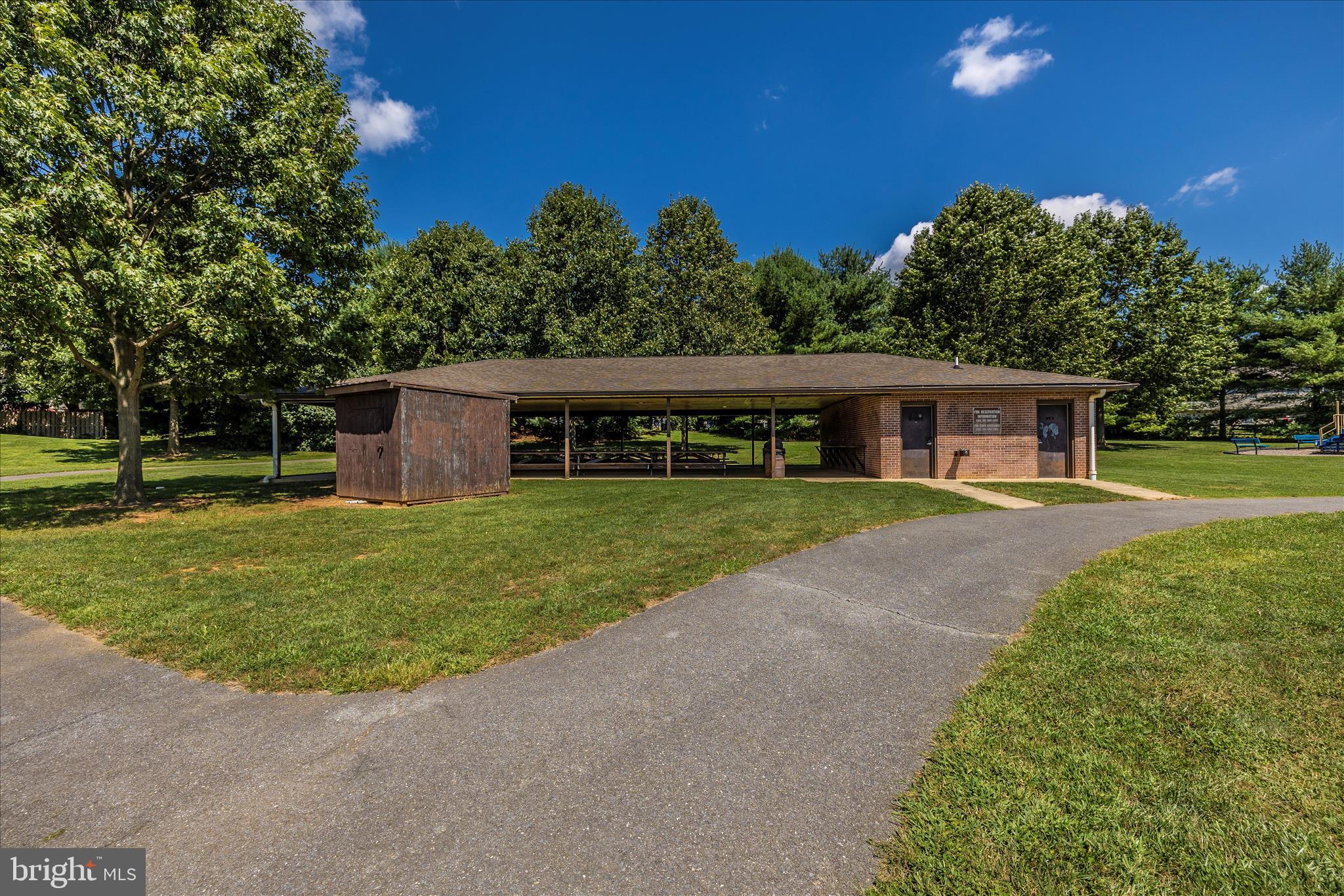 FREDERICKTOWNE VILLAGE - Residential