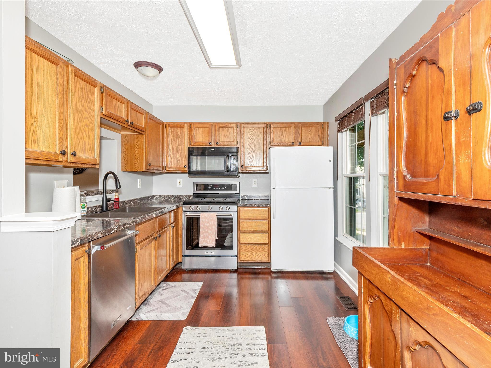 FREDERICKTOWNE VILLAGE - Residential