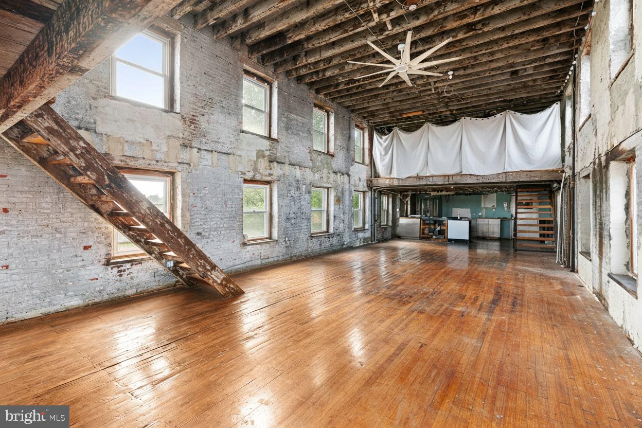 153 W JEFFERSON STREET 59