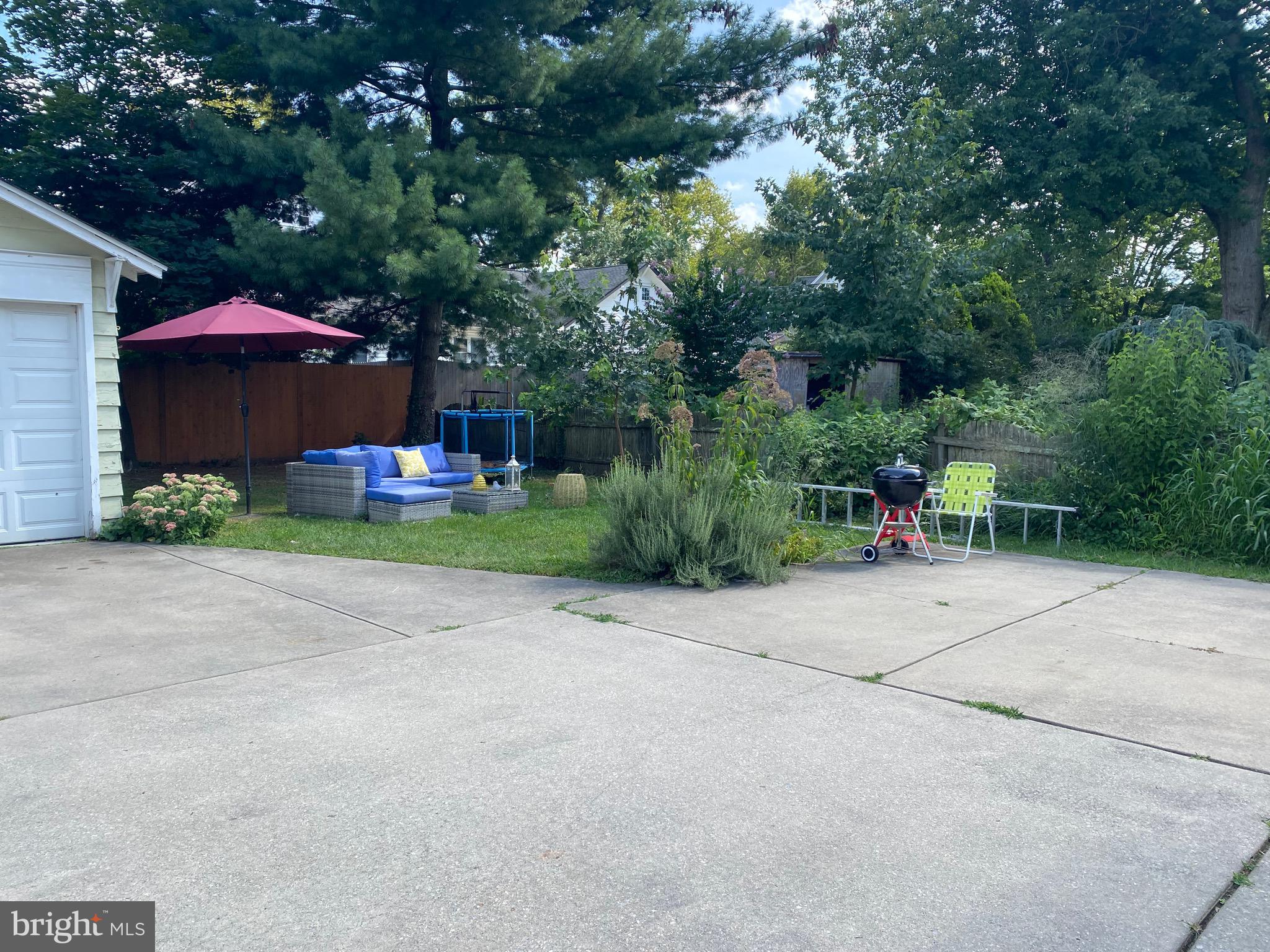 252 RHOADS AVENUE