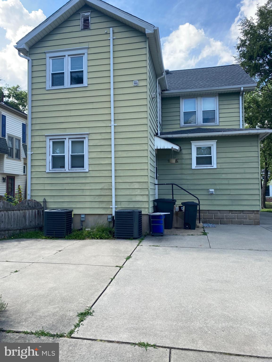 252 RHOADS AVENUE