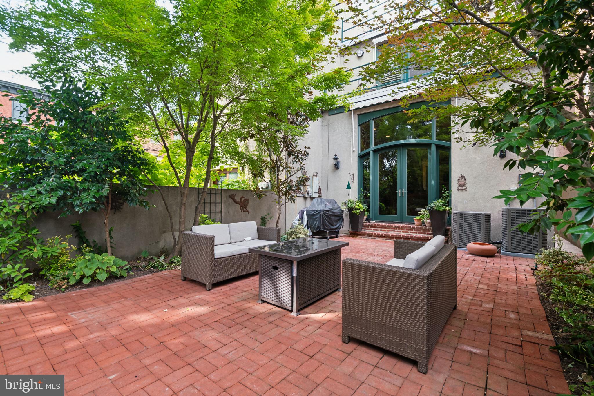 ART MUSEUM AREA - Residential