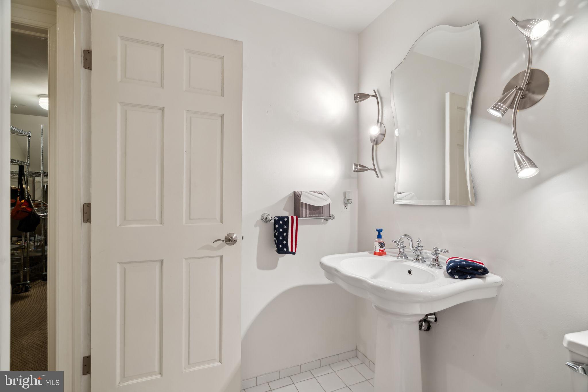 ART MUSEUM AREA - Residential