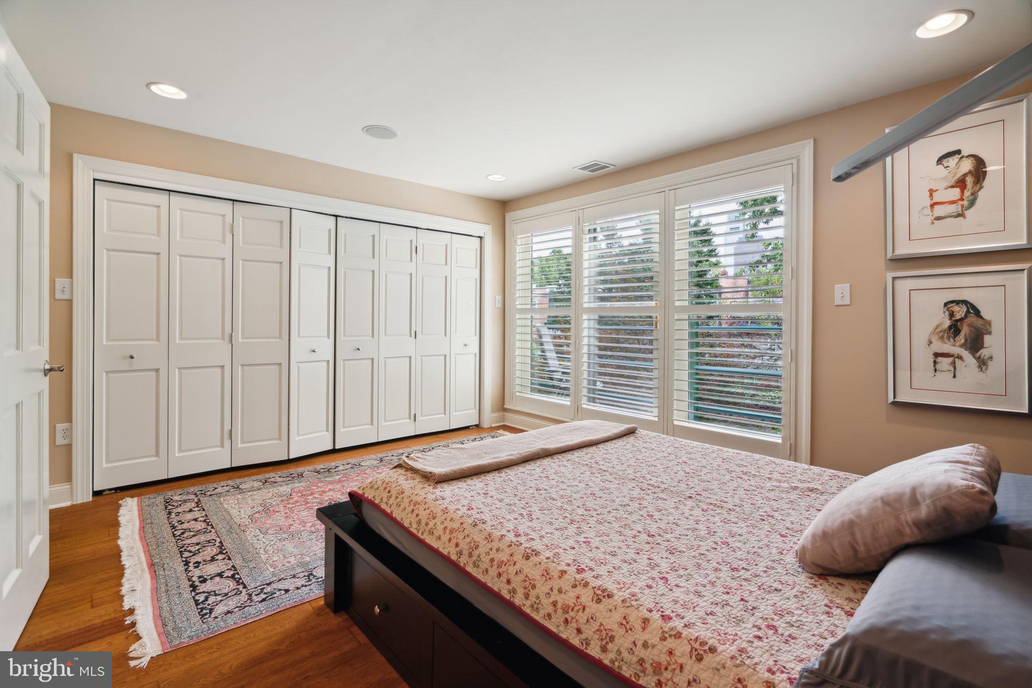 ART MUSEUM AREA - Residential