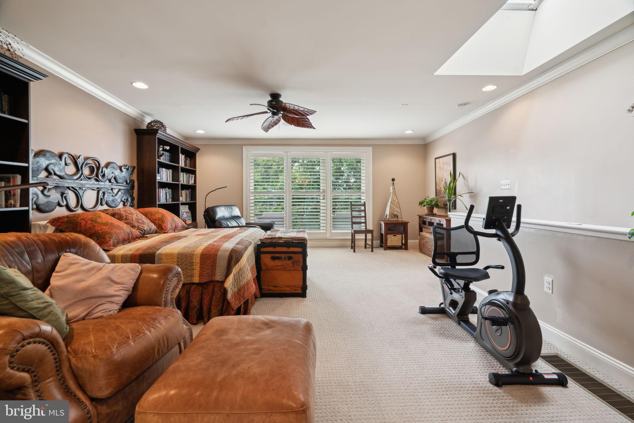 ART MUSEUM AREA - Residential