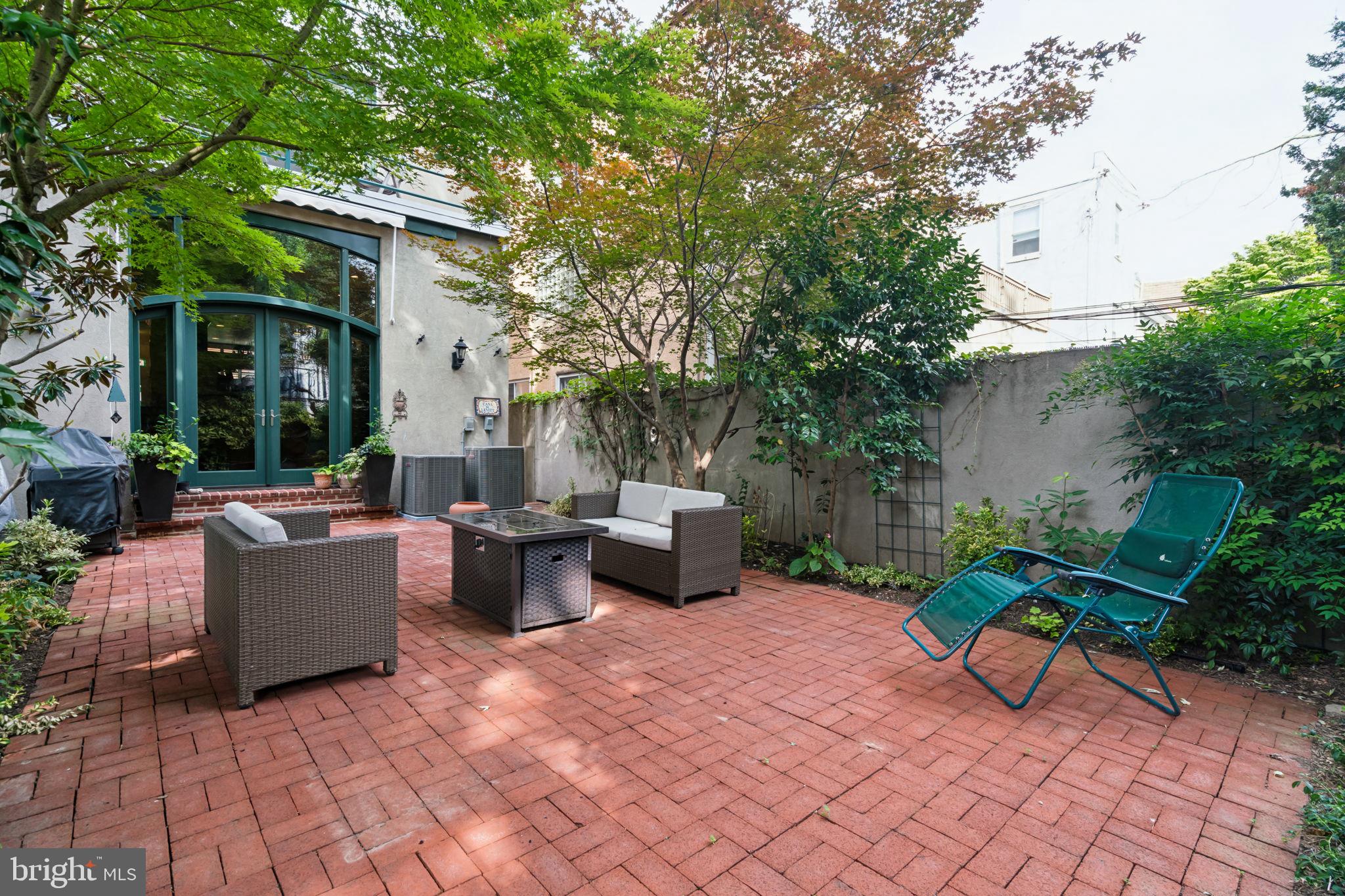 ART MUSEUM AREA - Residential