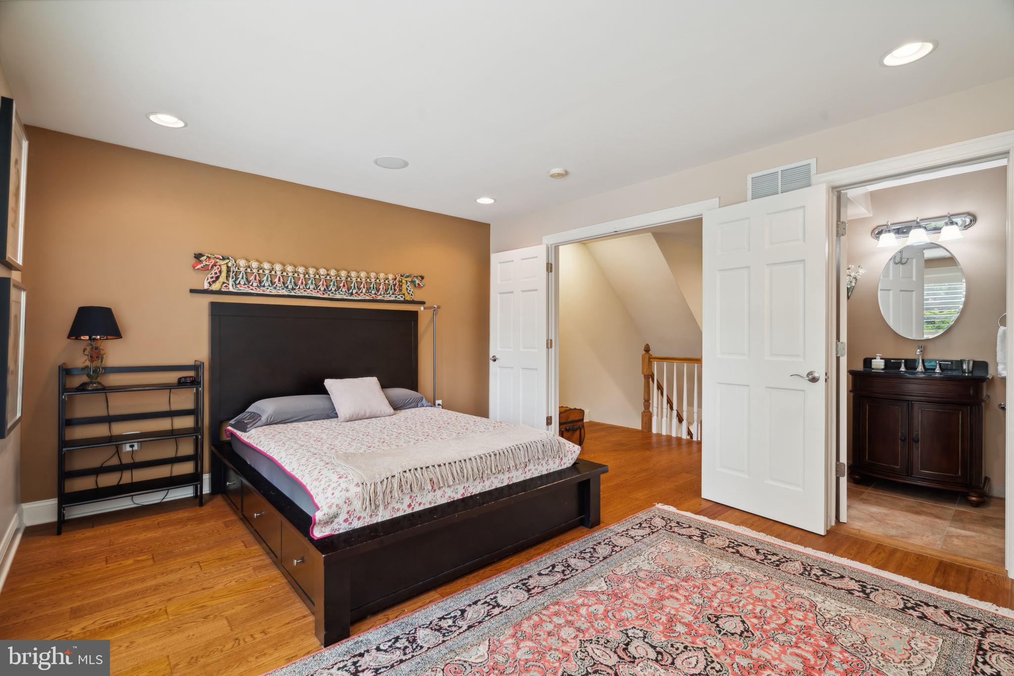 ART MUSEUM AREA - Residential