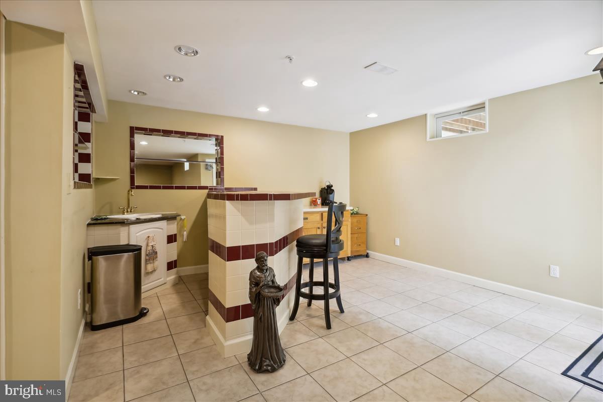 WATERFORD COMMON - Residential