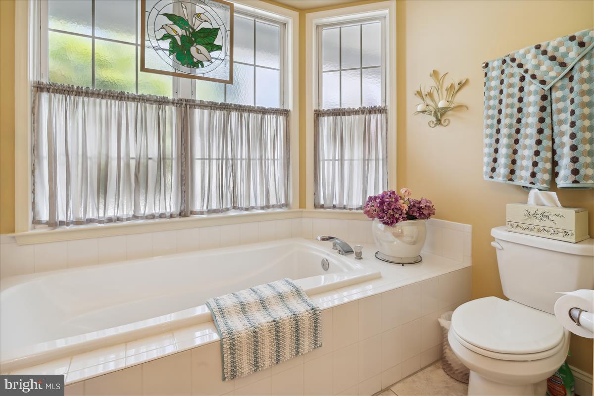 WATERFORD COMMON - Residential