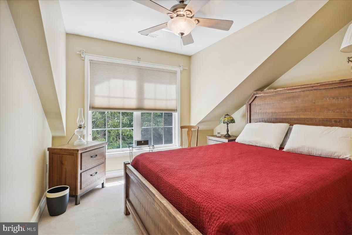 WATERFORD COMMON - Residential