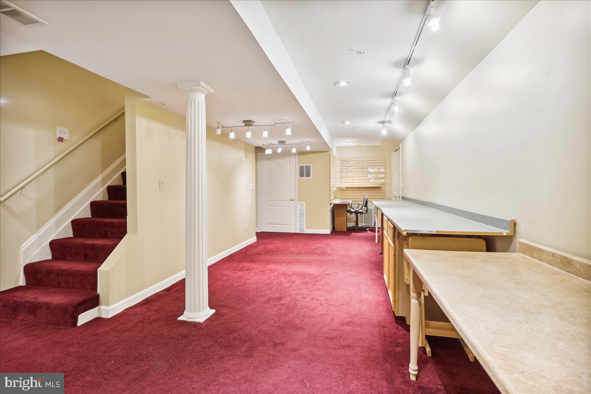 WATERFORD COMMON - Residential