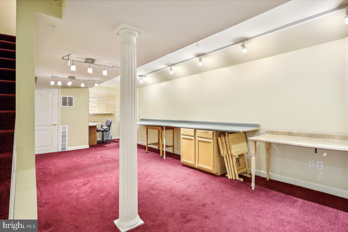 WATERFORD COMMON - Residential