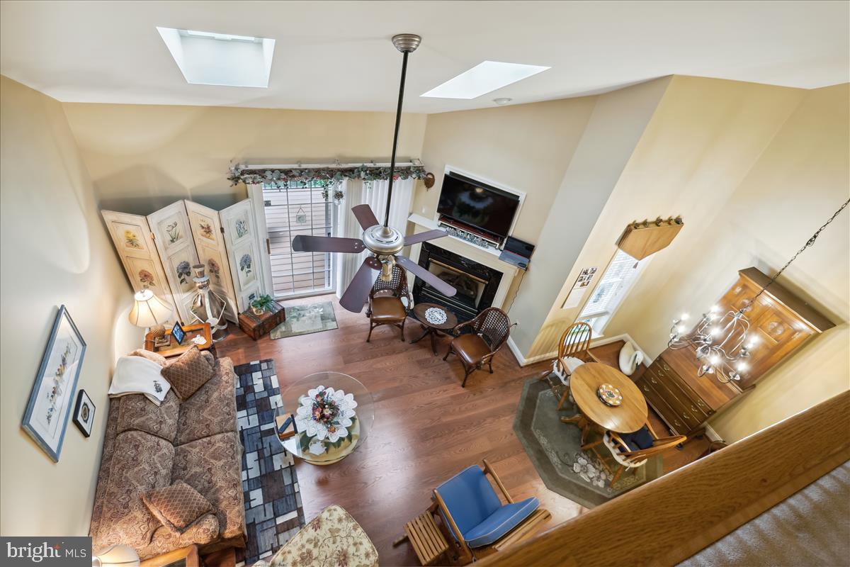 WATERFORD COMMON - Residential