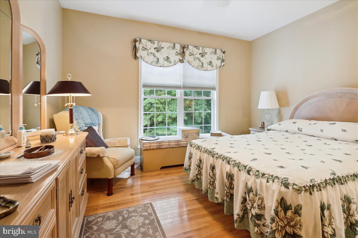 WATERFORD COMMON - Residential