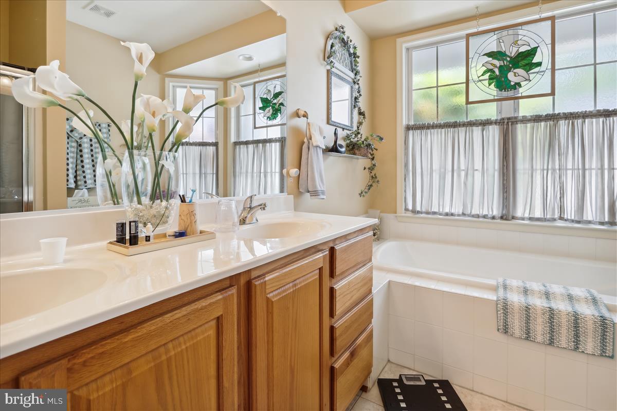 WATERFORD COMMON - Residential