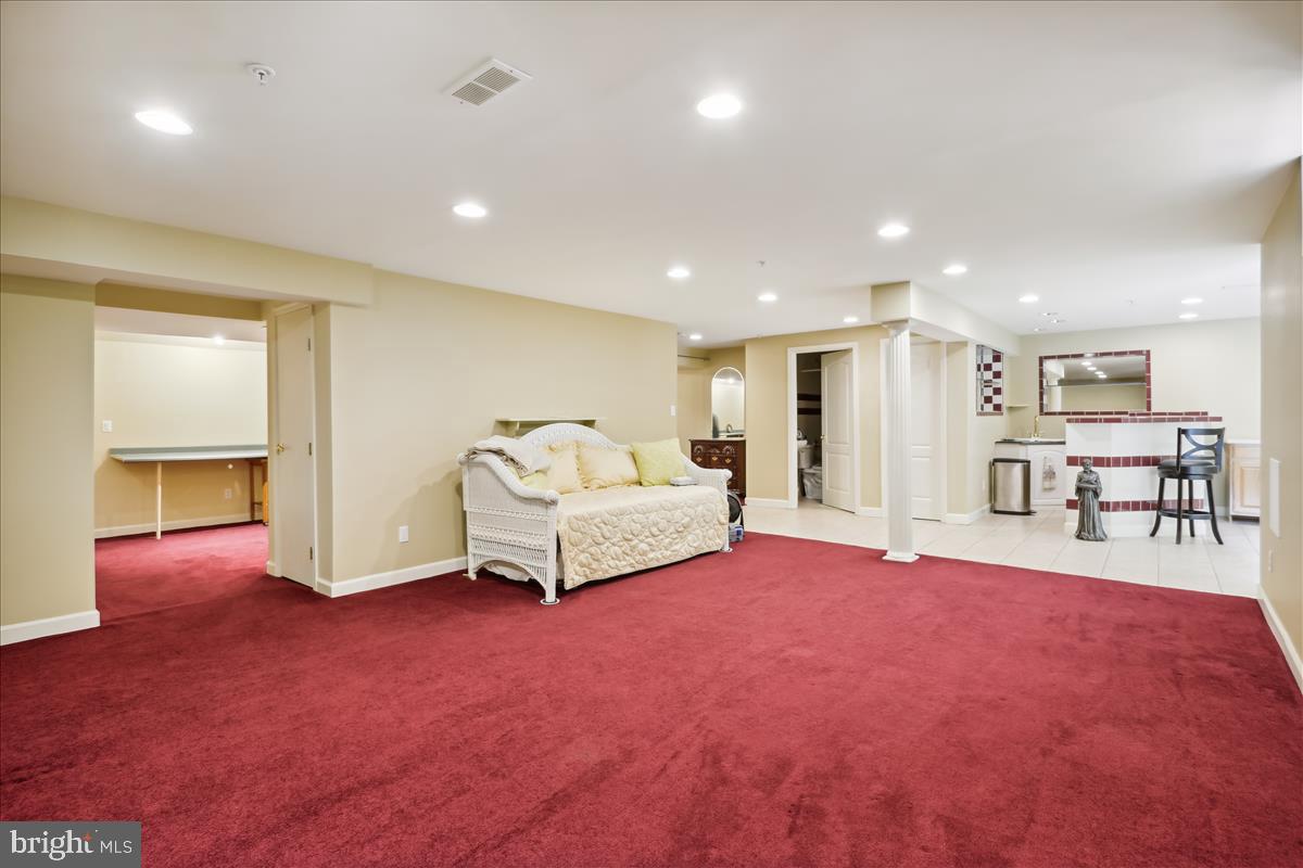 WATERFORD COMMON - Residential