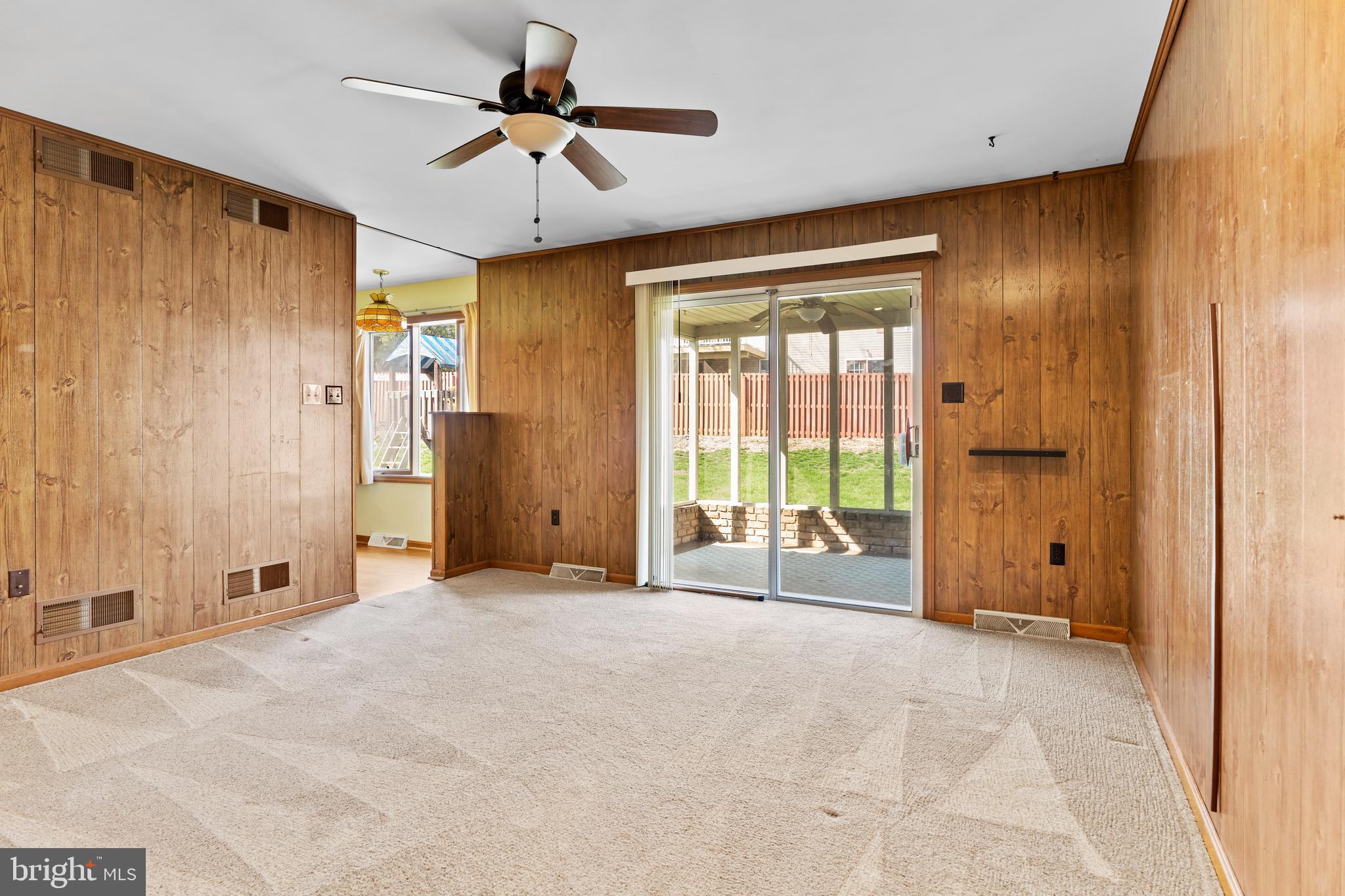 MEETING HOUSE HEIGHTS - Residential