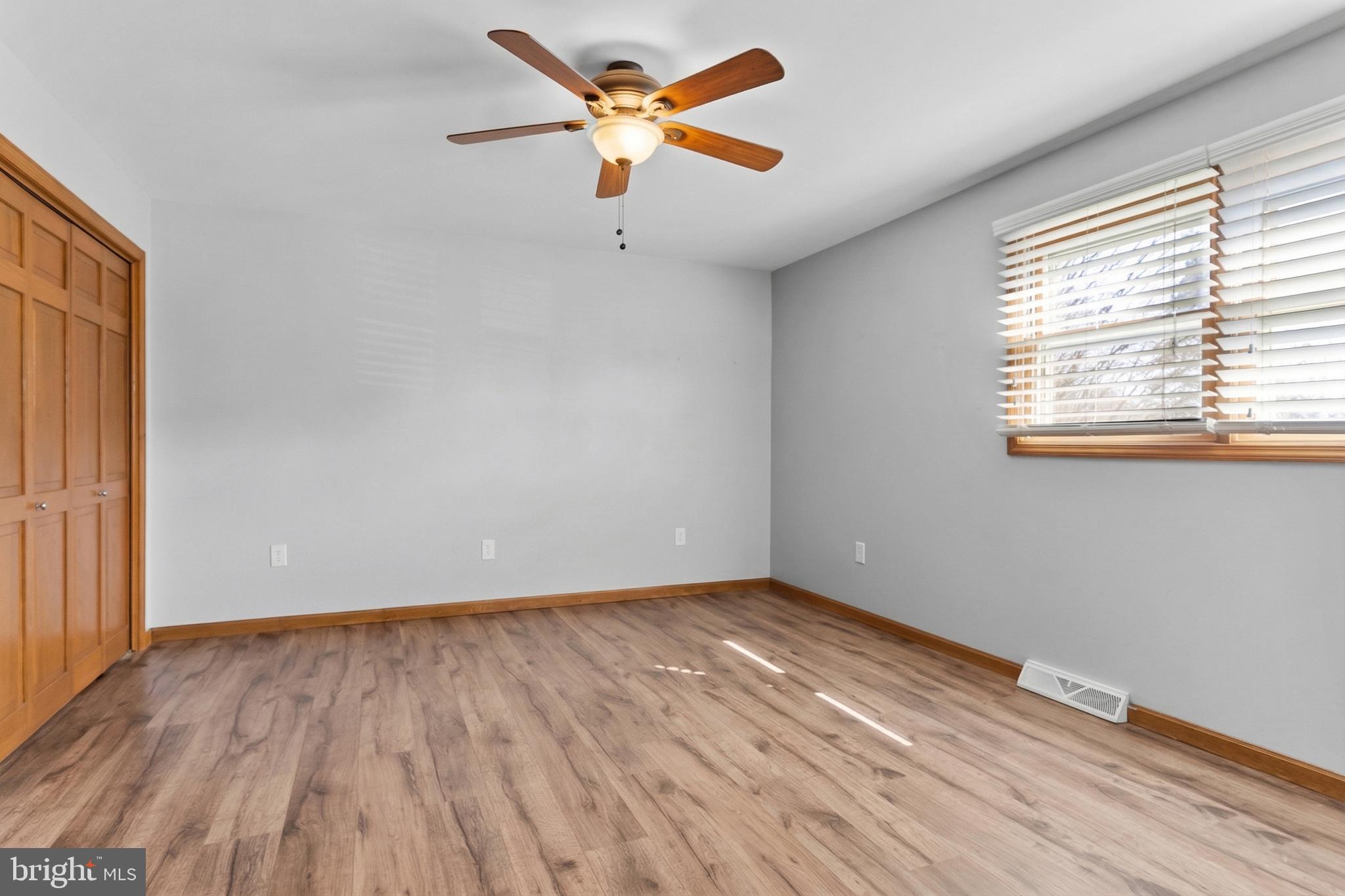 MEETING HOUSE HEIGHTS - Residential