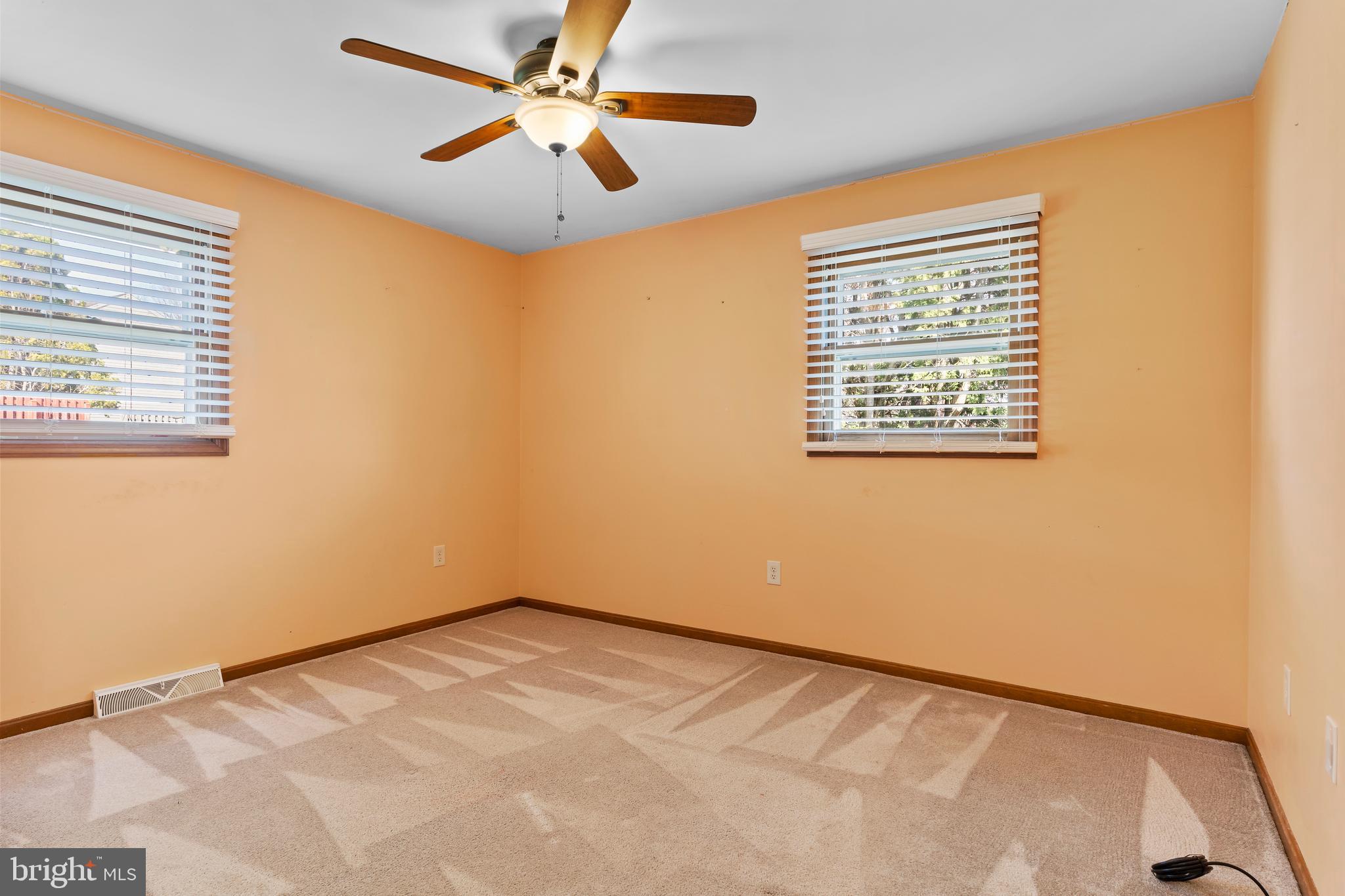 MEETING HOUSE HEIGHTS - Residential