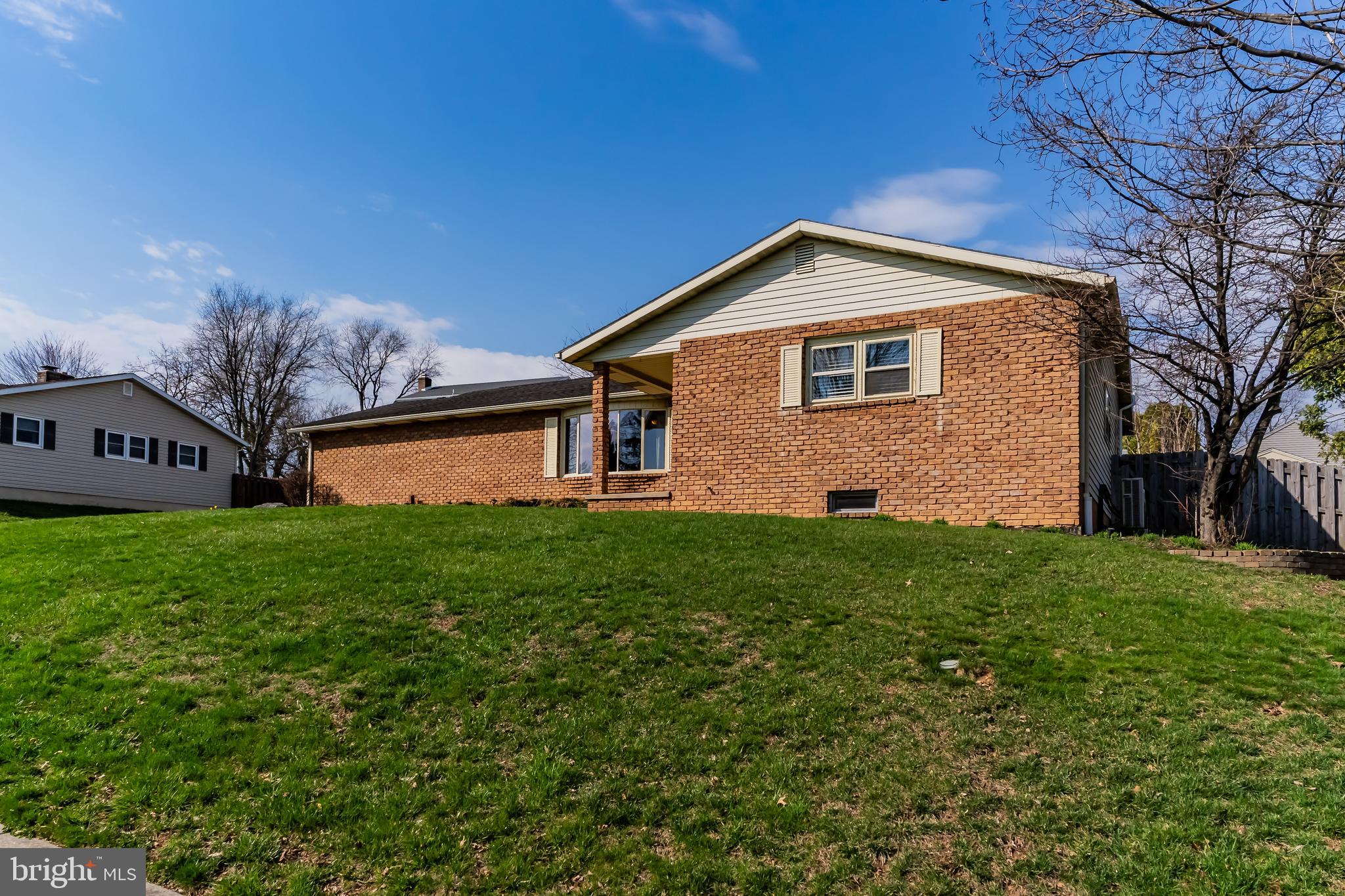 MEETING HOUSE HEIGHTS - Residential