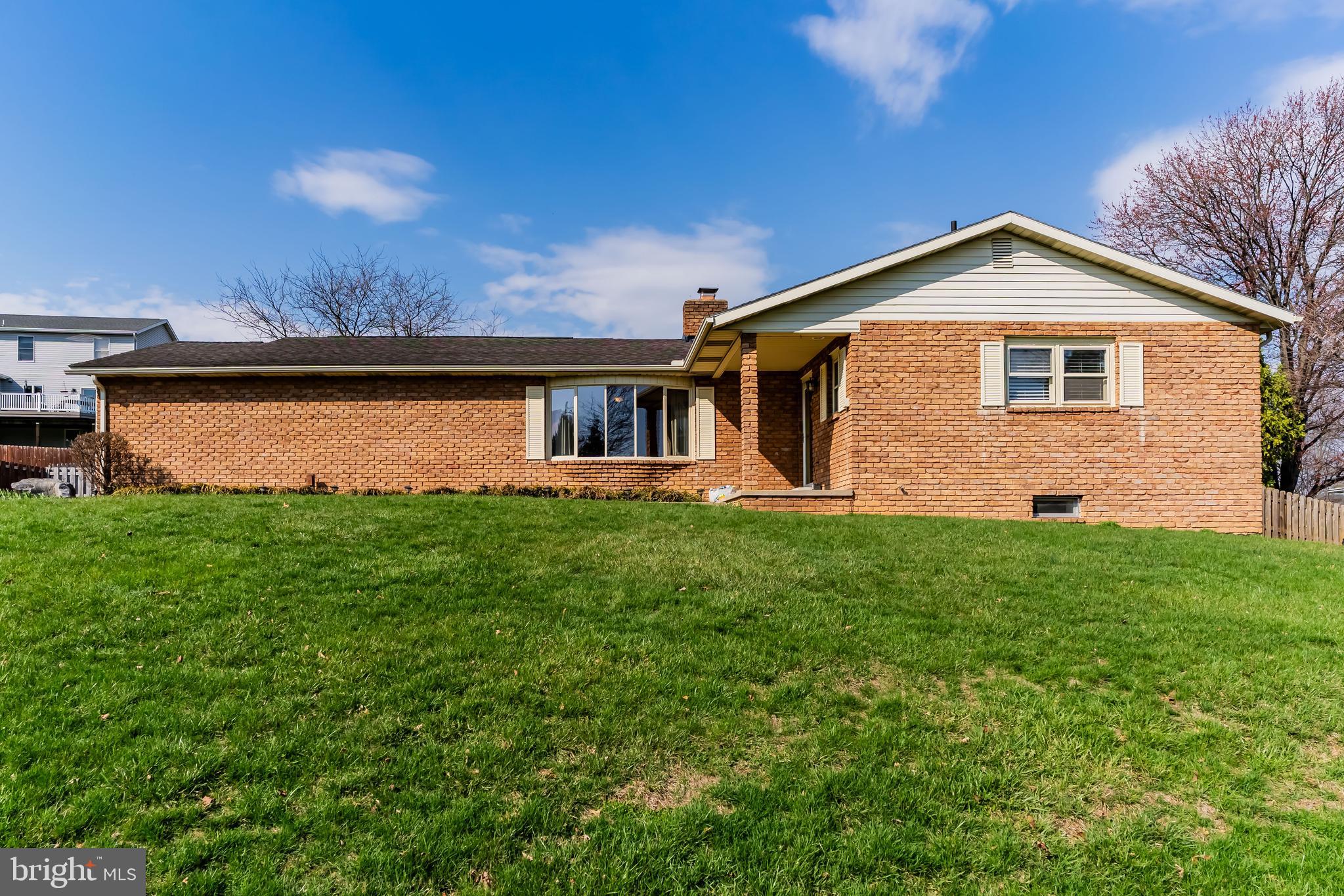 MEETING HOUSE HEIGHTS - Residential