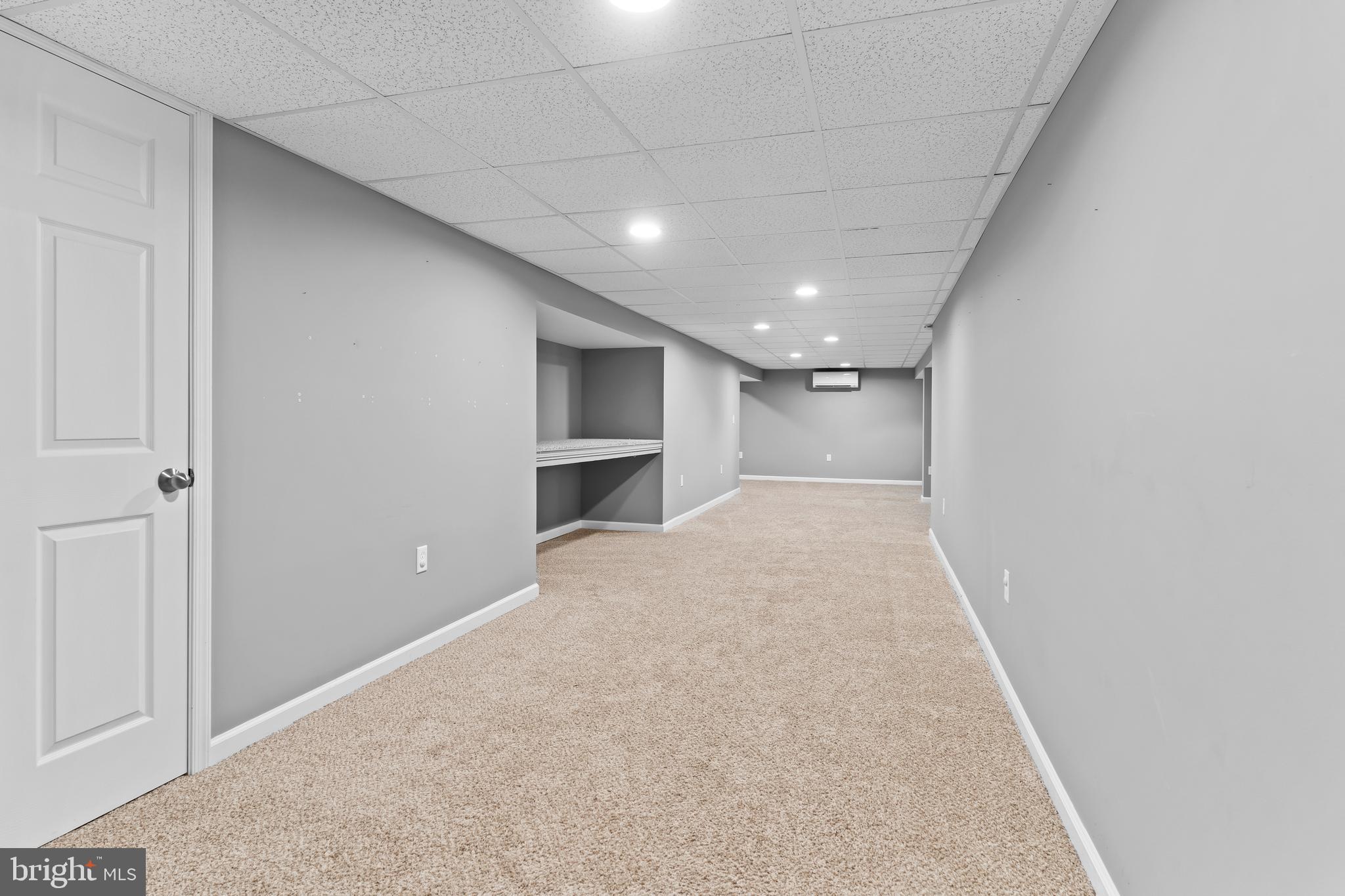 MEETING HOUSE HEIGHTS - Residential