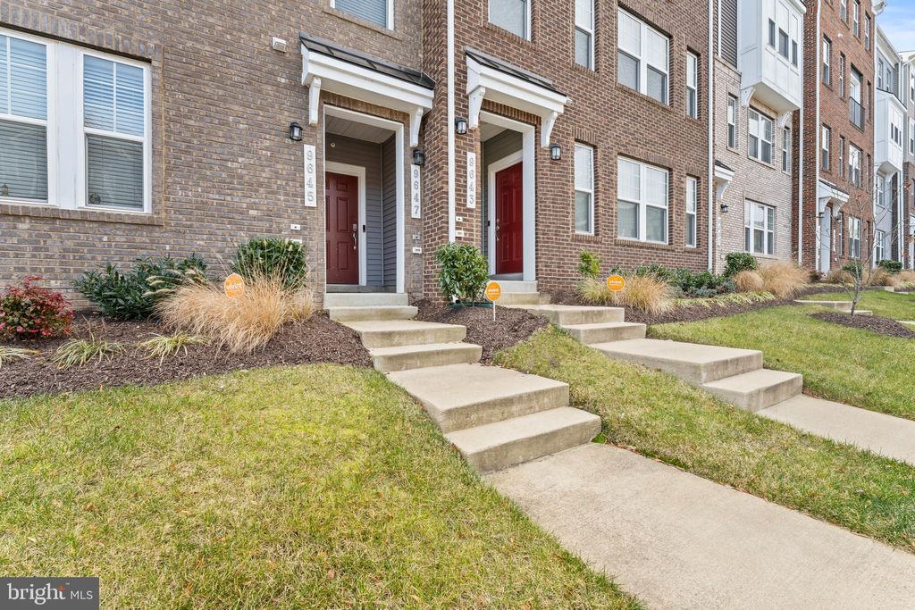 Photo of 9647 Glassy Creek Way #160, UPPER MARLBORO, MD 20772 (MLS # MDPG2185764)