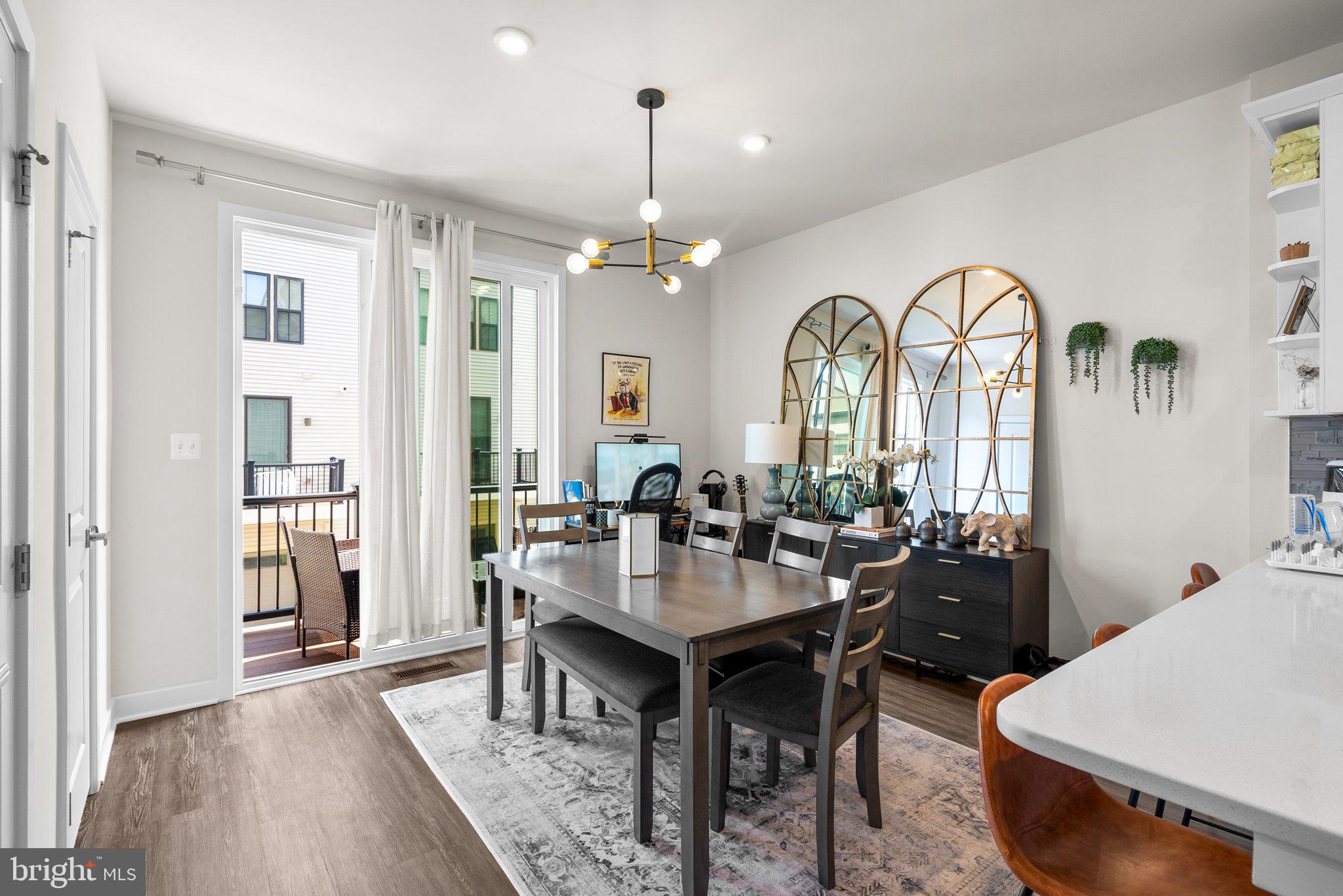 VILLAGE OF TOWNE SQUARE - Residential