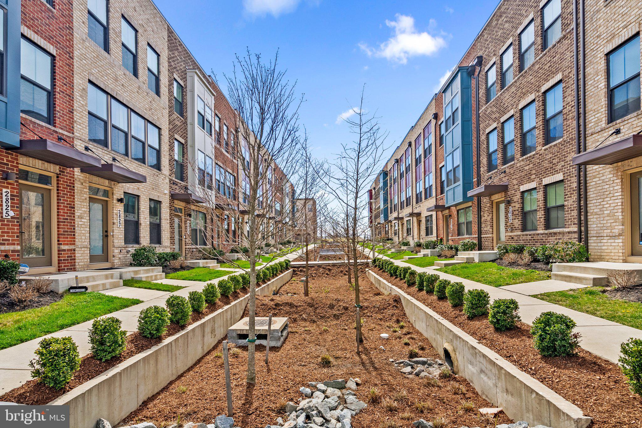 VILLAGE OF TOWNE SQUARE - Residential