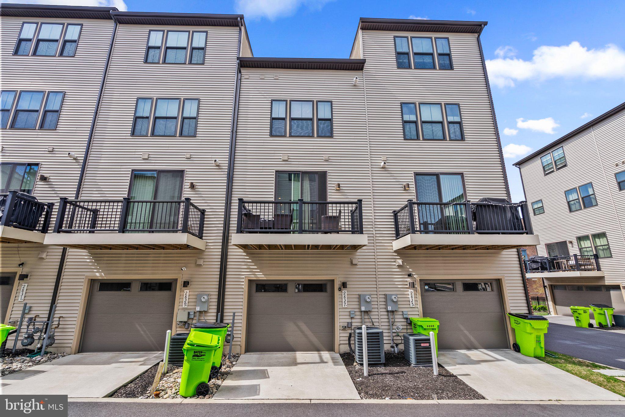 VILLAGE OF TOWNE SQUARE - Residential