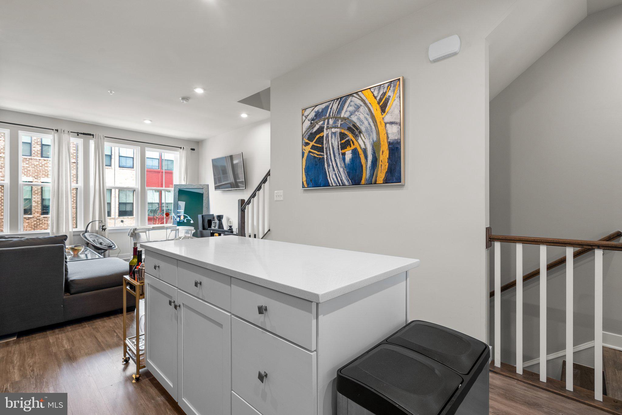 VILLAGE OF TOWNE SQUARE - Residential