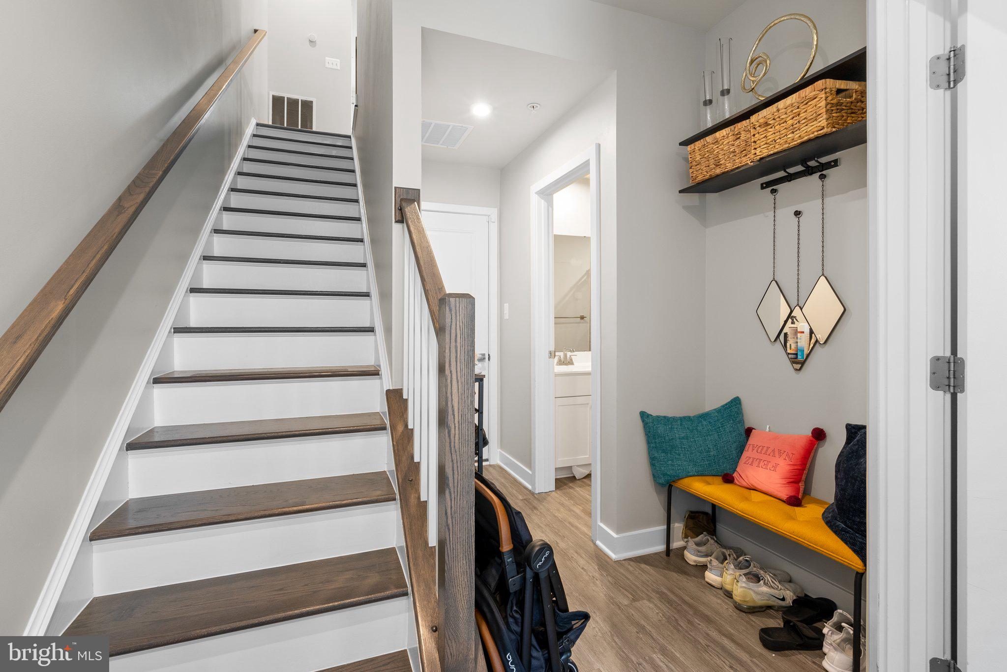 VILLAGE OF TOWNE SQUARE - Residential