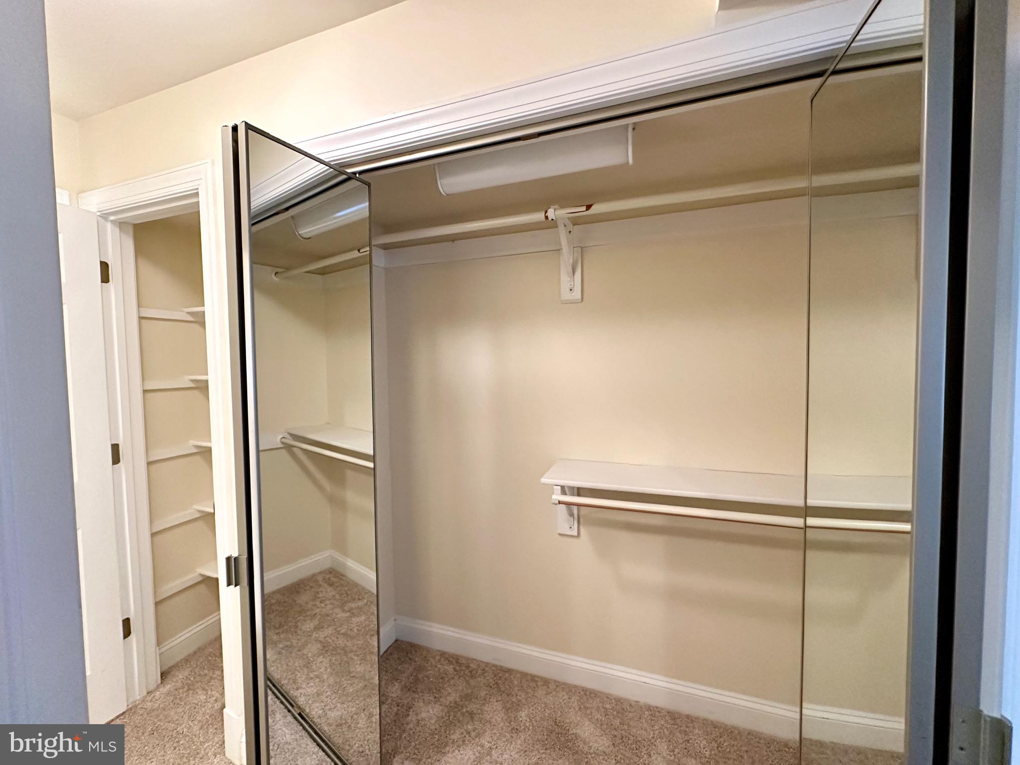 MCLEAN CREST - Residential Lease