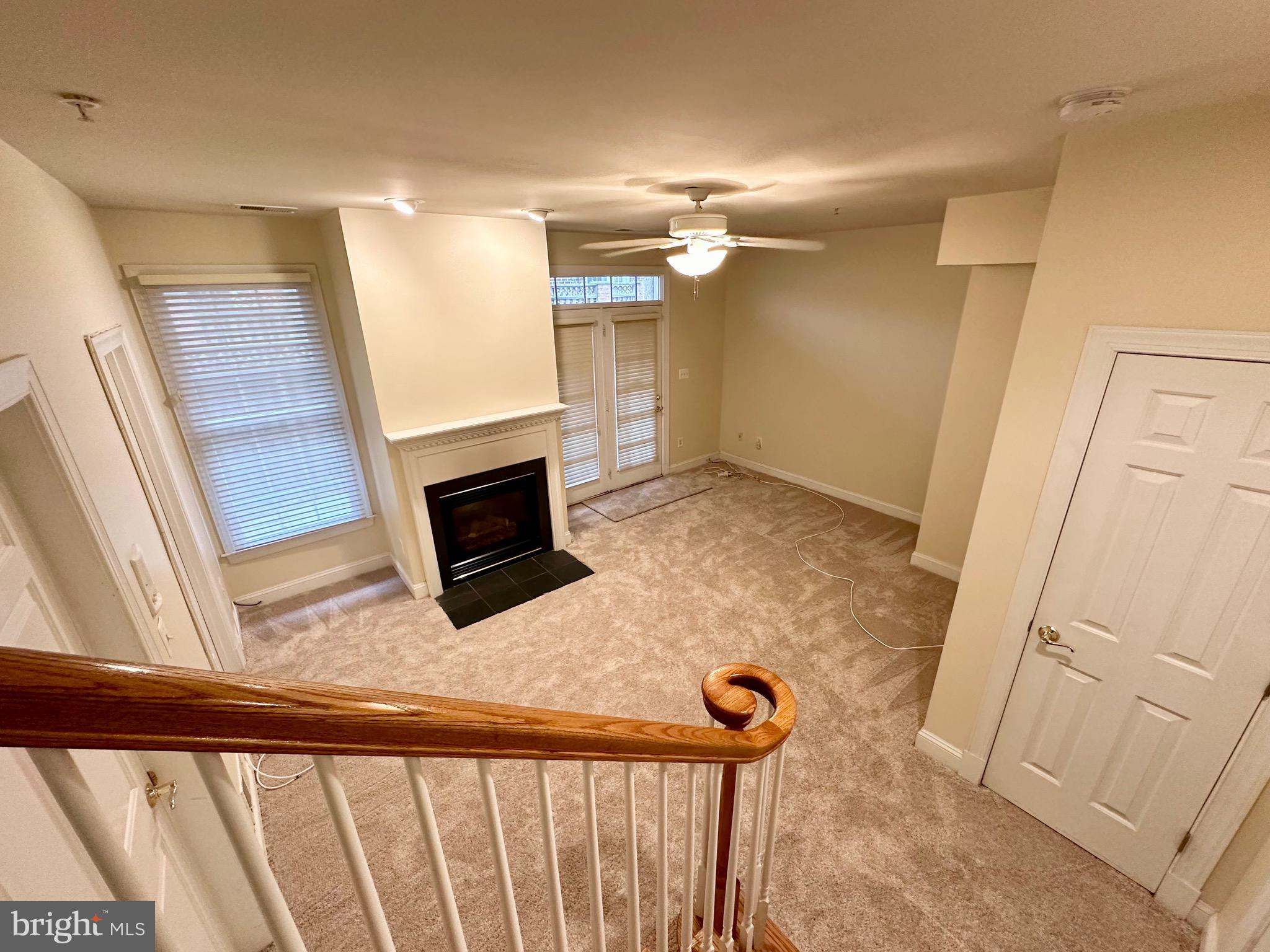 MCLEAN CREST - Residential Lease