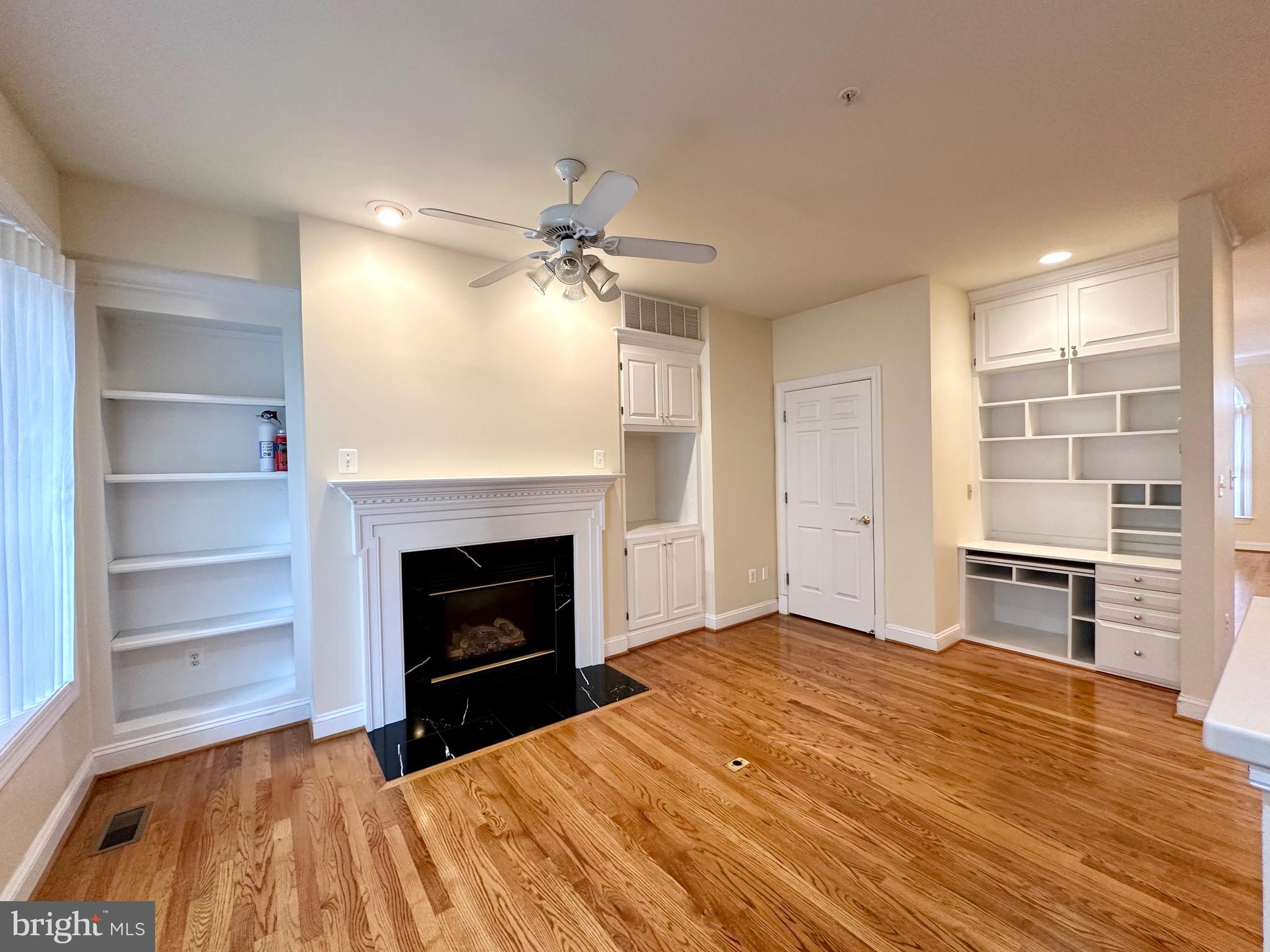 MCLEAN CREST - Residential Lease