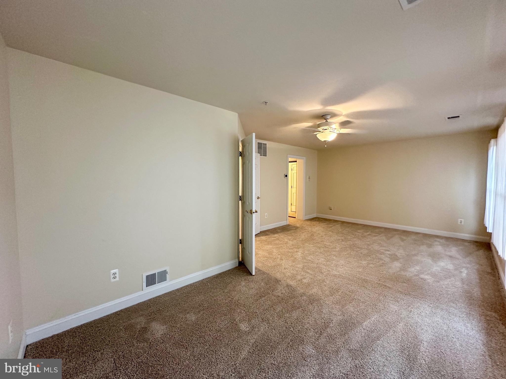 MCLEAN CREST - Residential Lease