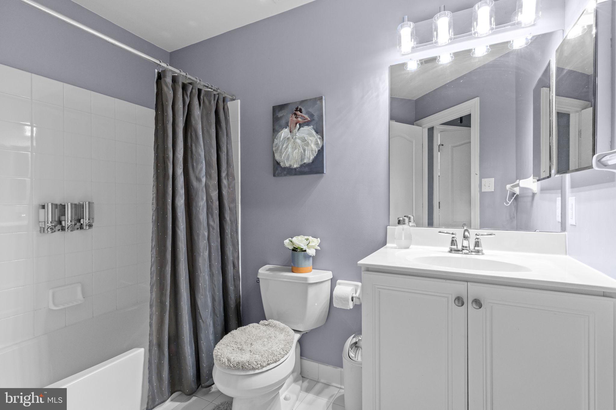 LEDERACH GOLF FAIRWY - Residential