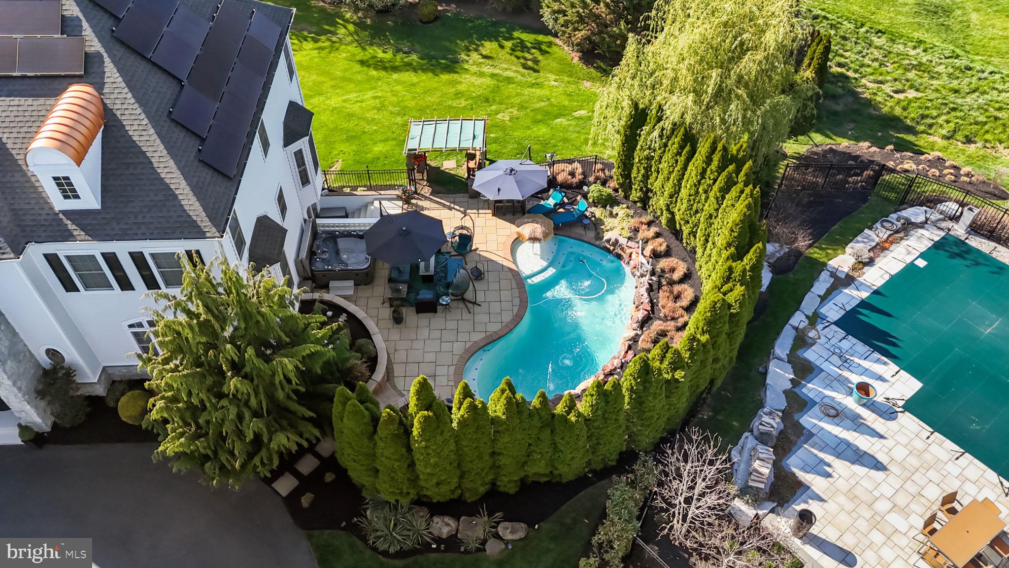 LEDERACH GOLF FAIRWY - Residential