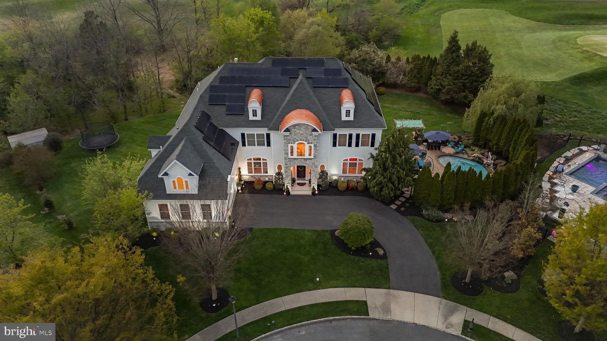 LEDERACH GOLF FAIRWY - Residential