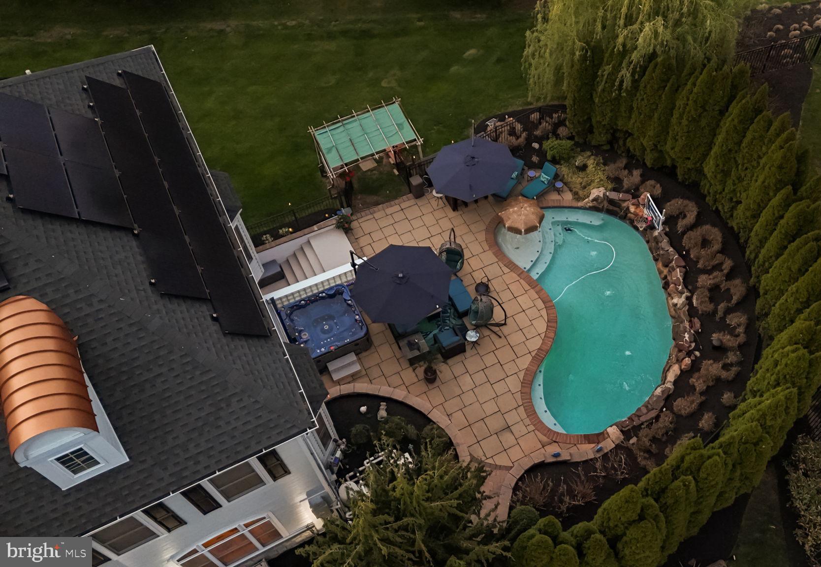 LEDERACH GOLF FAIRWY - Residential