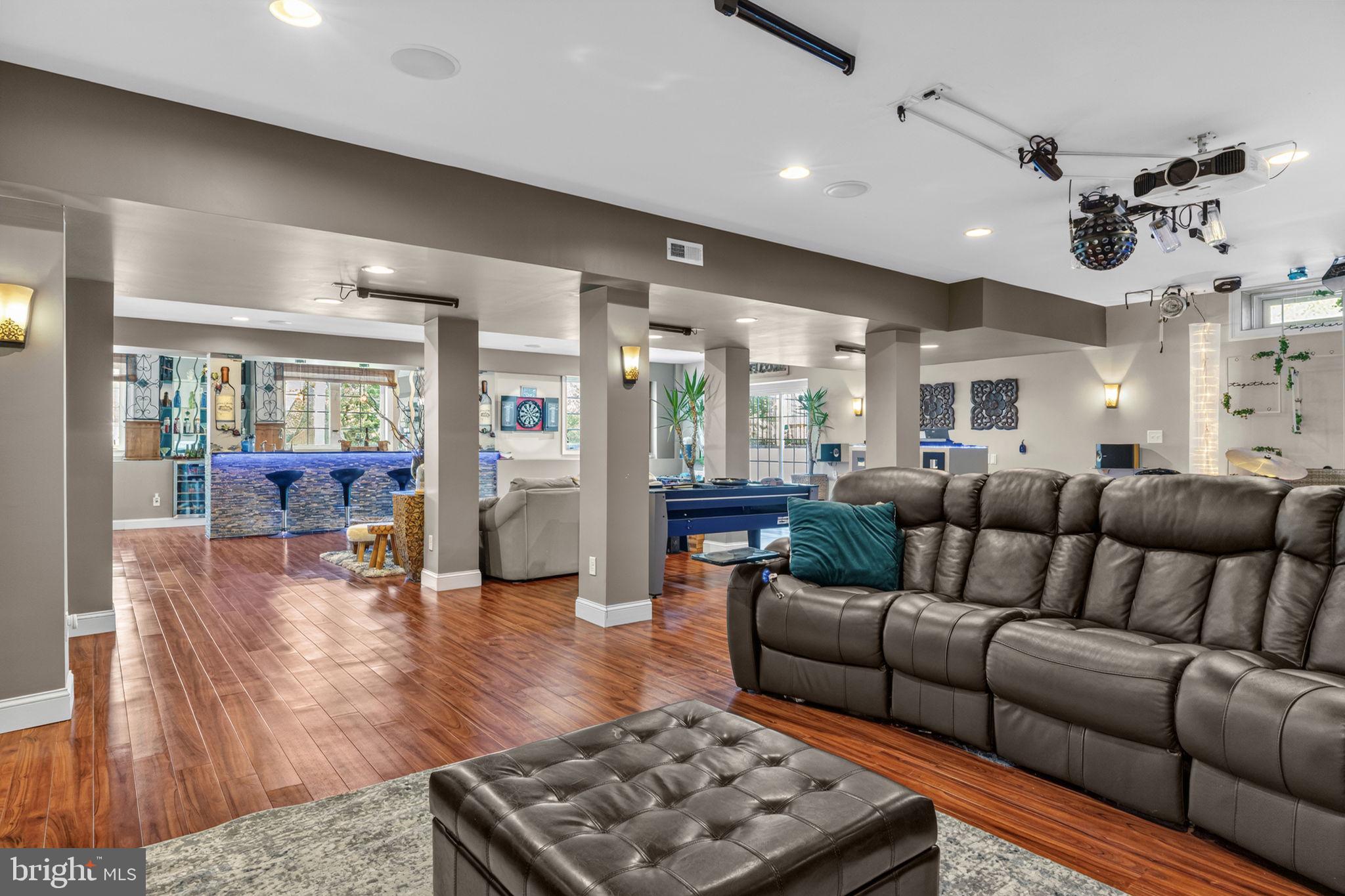 LEDERACH GOLF FAIRWY - Residential