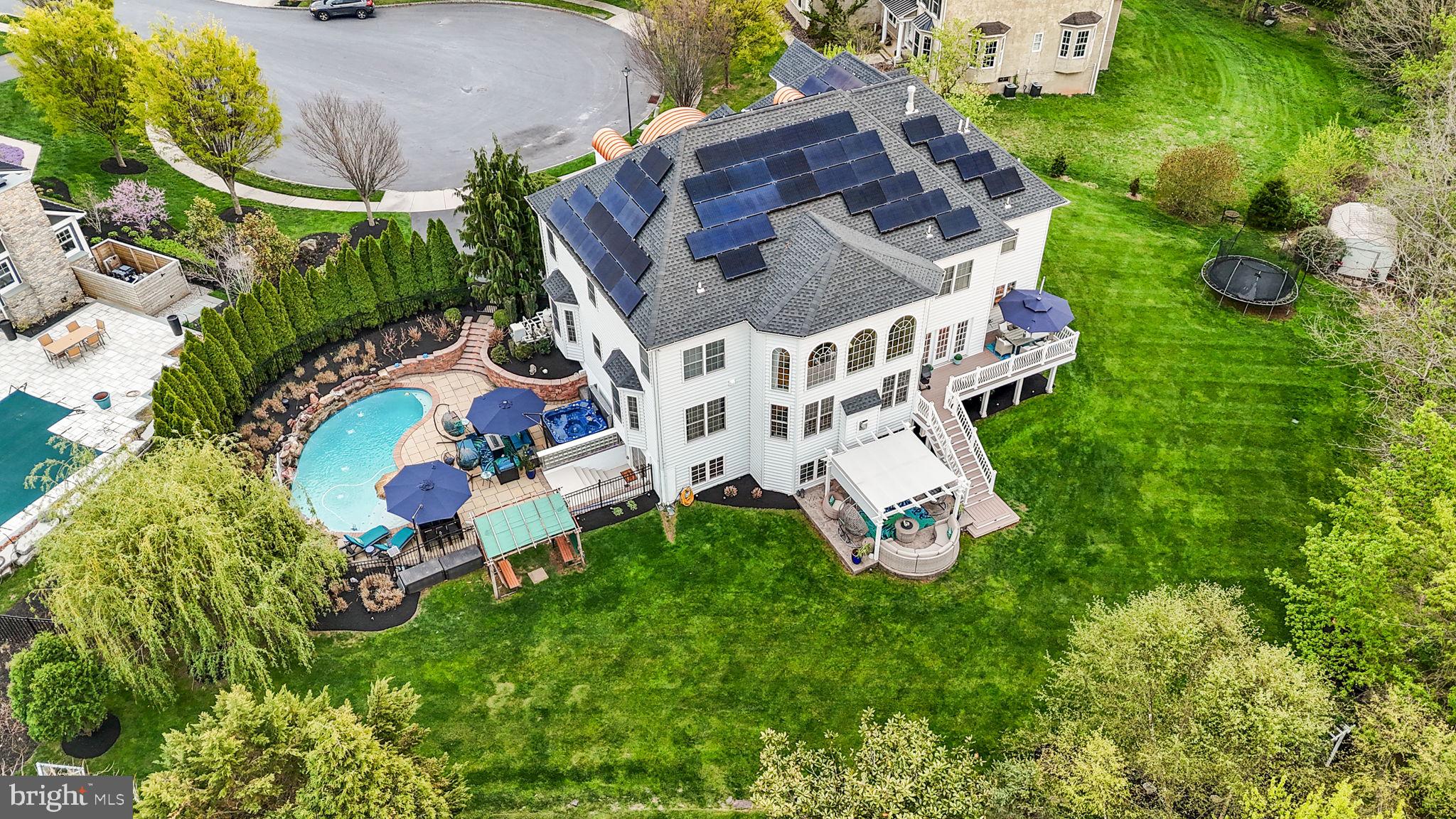 LEDERACH GOLF FAIRWY - Residential